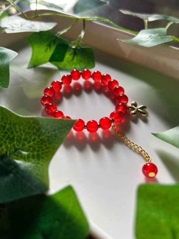 🌹 Crimson Charm – Handmade Elegance Bracelet 🌿