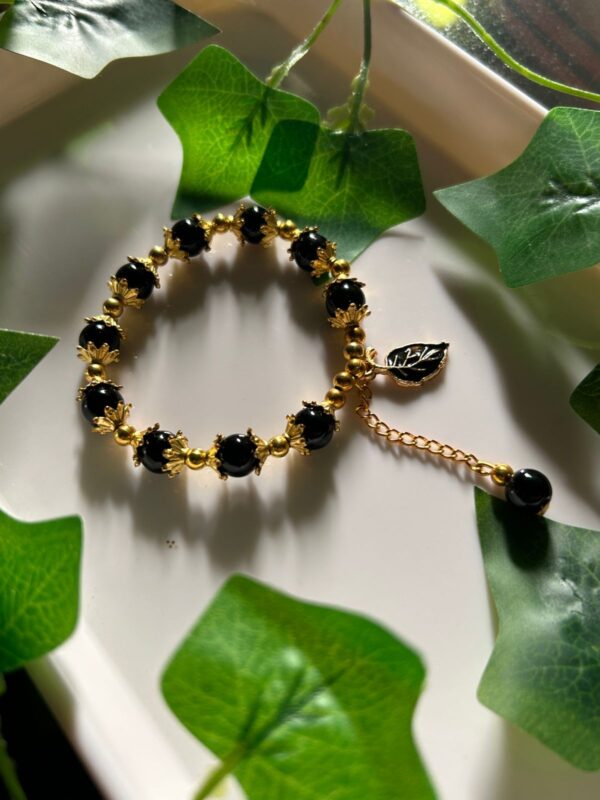 🖤🍃 Midnight Ivy – Luxe Noir Bracelet ✨🌙