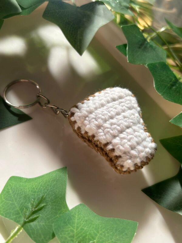 Adorable Crochet Foodie Keychains & Charms 🍳🥨🍪