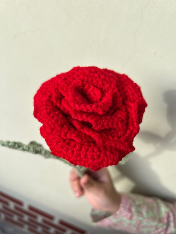 🌹 Handmade Crochet Rose – Wine Glass Flower 🍷