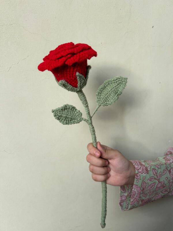 🌹 Handmade Crochet Rose – Wine Glass Flower 🍷