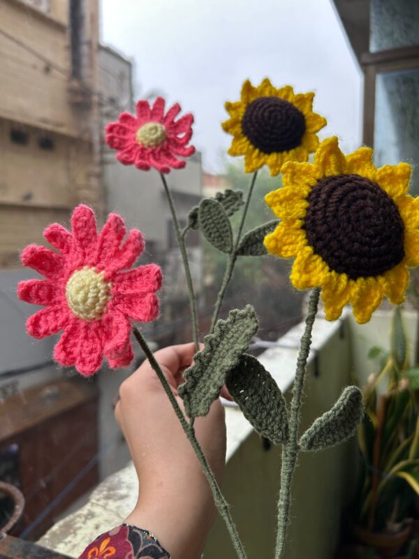 💐💕Floral Whimsy – Handmade Yarn Garden