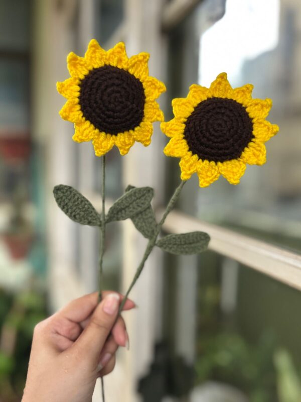 💐💕Floral Whimsy – Handmade Yarn Garden