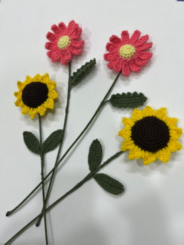 💐💕Floral Whimsy – Handmade Yarn Garden