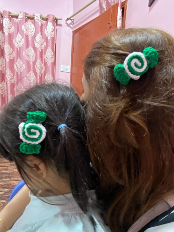 💚🤍Handmade Crochet Hairpins – 🇵🇰 Patriotic Candy Swirls (14th August Special Edition)
