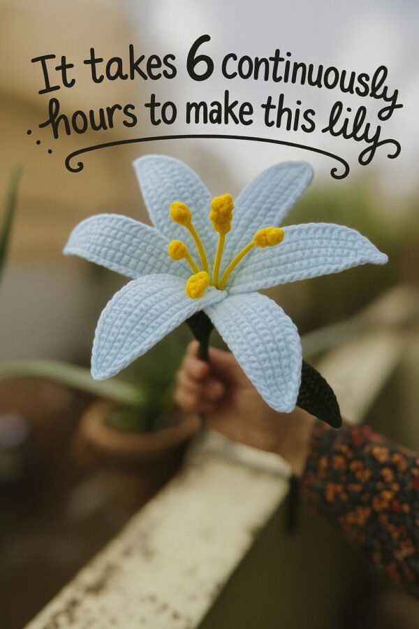 💐🌺Handcrafted Serenity: Blue Lily Crochet Flower 🧶