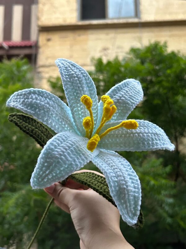 💐🌺Handcrafted Serenity: Blue Lily Crochet Flower 🧶