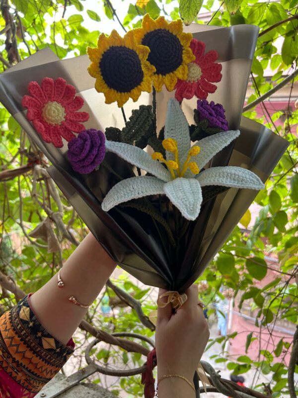 Forever Blooms 🌸 – Handmade Crochet Flower Bunch