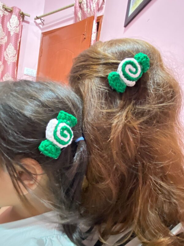 💚🤍Handmade Crochet Hairpins – 🇵🇰 Patriotic Candy Swirls (14th August Special Edition)