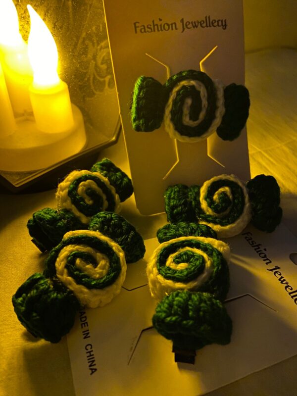 💚🤍Handmade Crochet Hairpins – 🇵🇰 Patriotic Candy Swirls (14th August Special Edition)