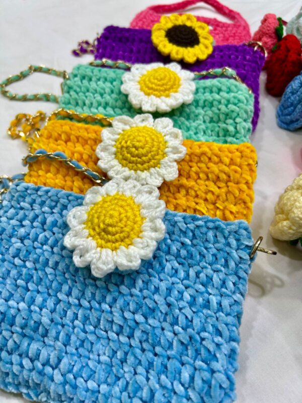🧶👜Velvet Yarn Daisy & Sunflower Purses