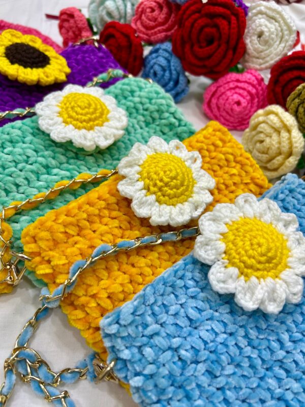 🧶👜Velvet Yarn Daisy & Sunflower Purses