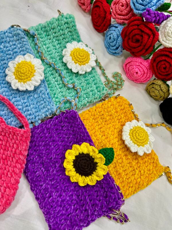 🧶👜Velvet Yarn Daisy & Sunflower Purses