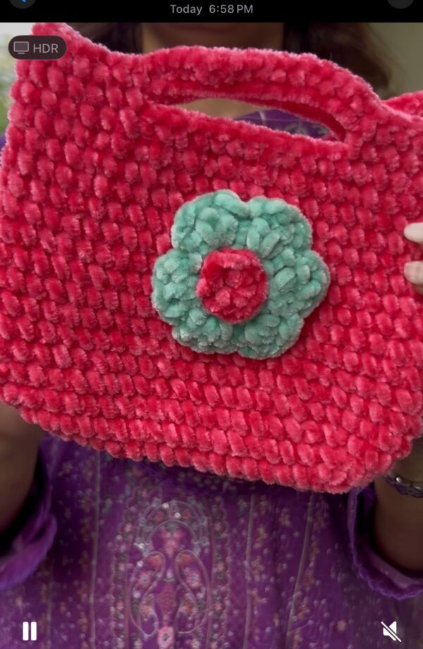 🧶👜Velvet Yarn Daisy & Sunflower Purses