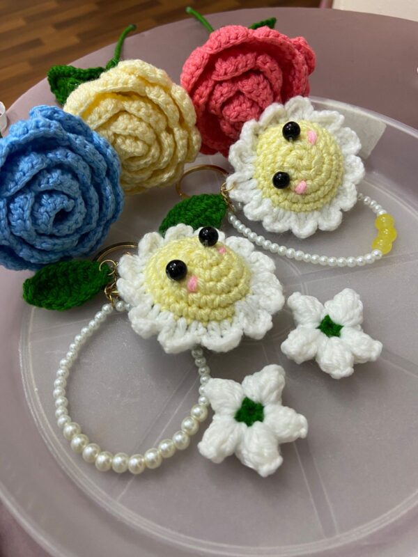🌻 Handmade Crochet Smiley Flower Keychain Set 🌻